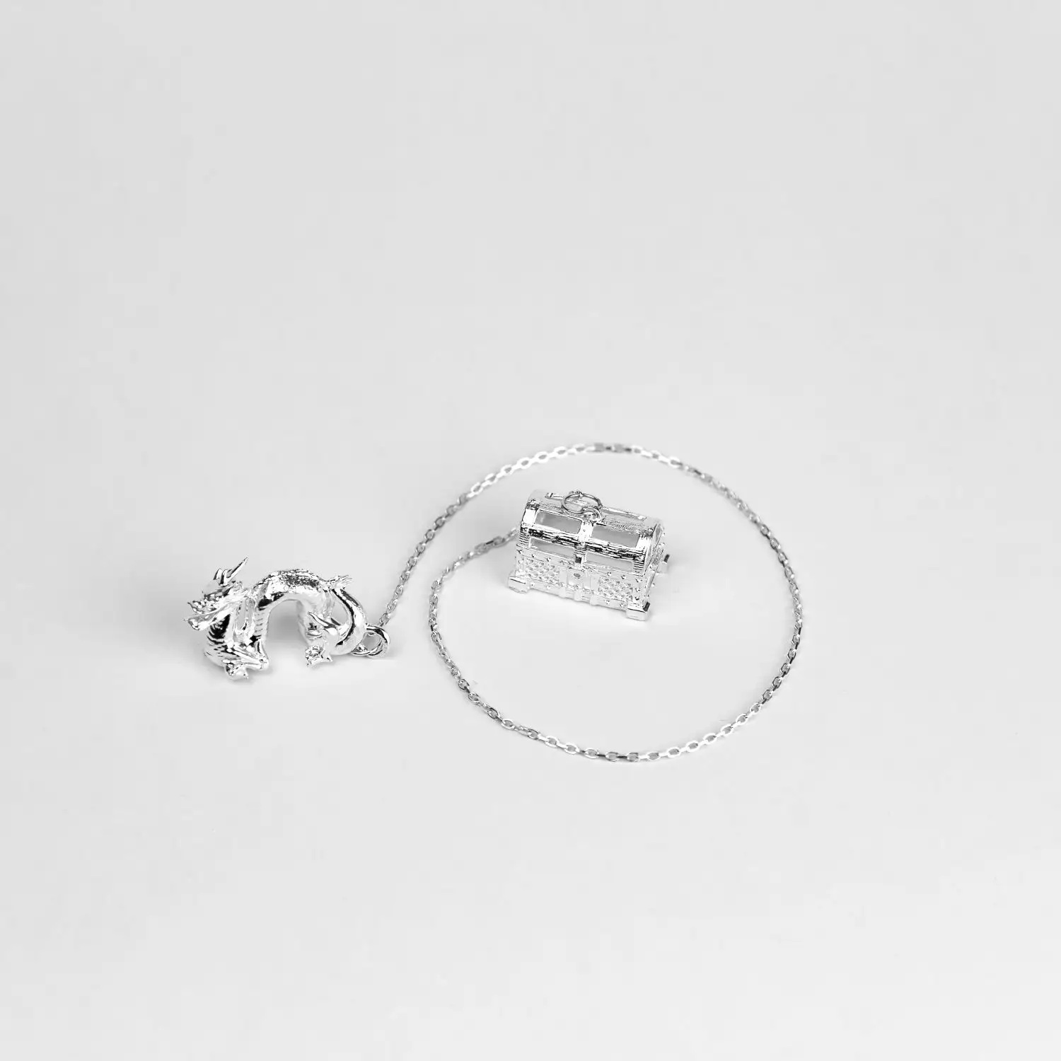 Серебряный ионизатор ДраконФото 28786-02.jpg