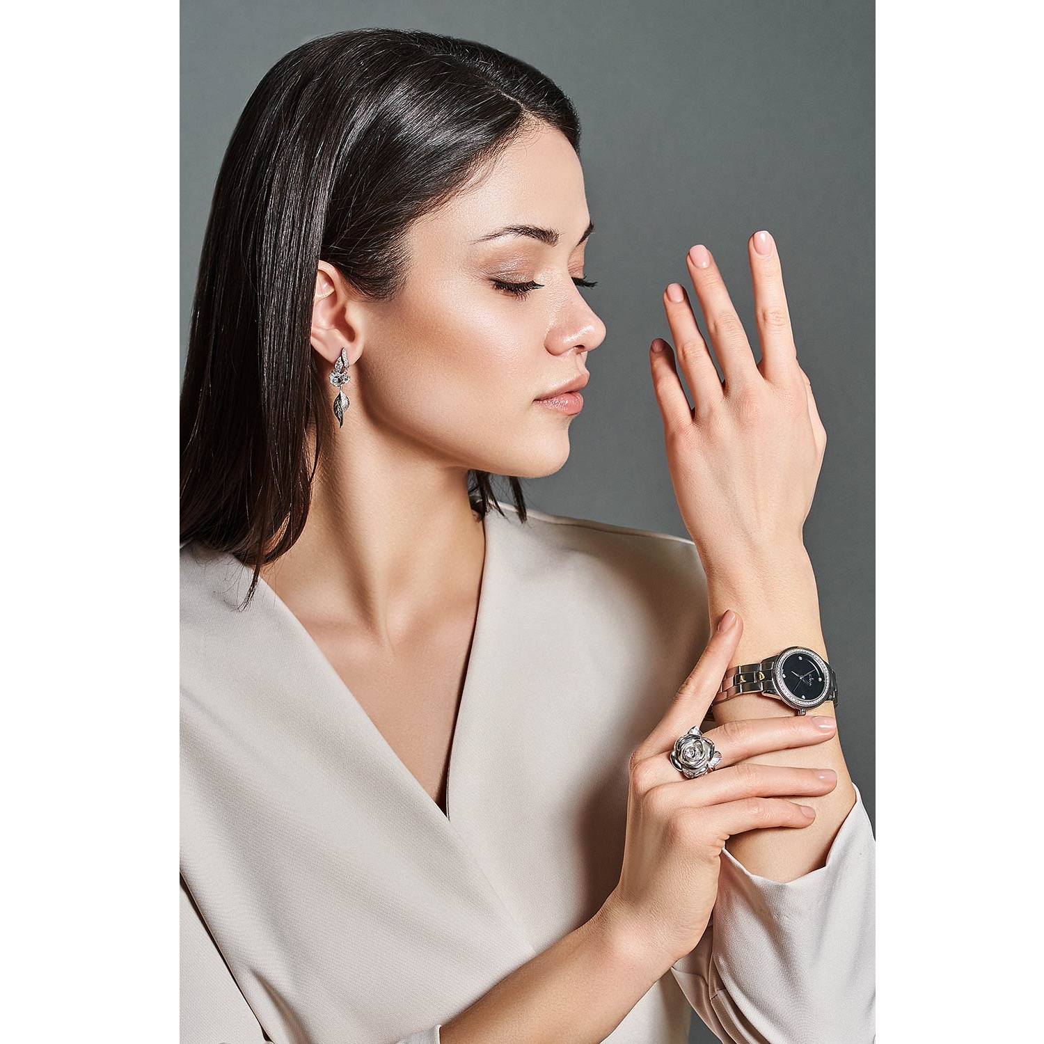 Серебряное кольцо Белая роза с фианитамиФото 29059-02.jpg