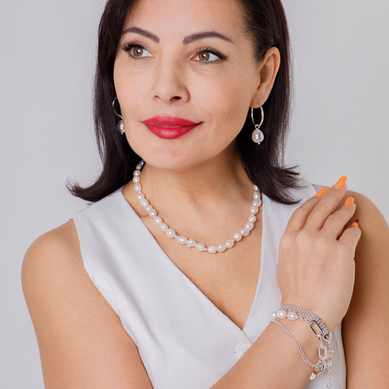 Fiore Luna Колье String of Pearle СarabinerФото 29613-03.jpg