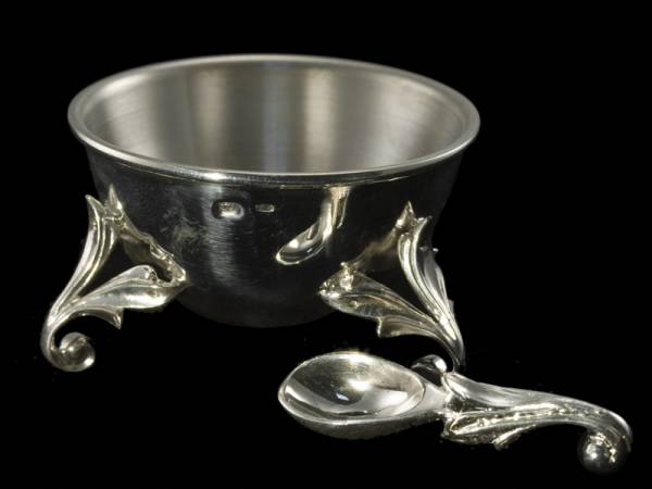 Серебряная солонка Вьюнок с ложкойФото 487-03.jpg