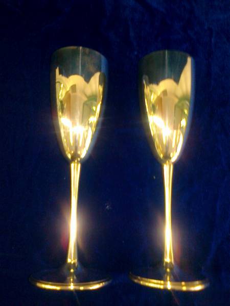 Серебряный бокал для шампанского на тонкой ножке(снято с производства)