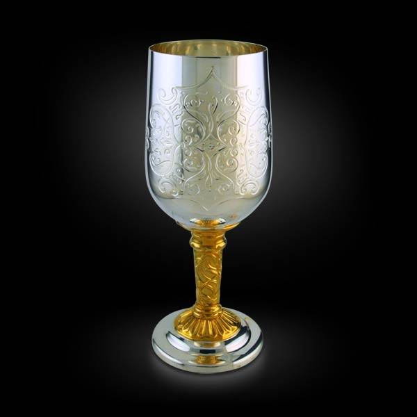 Серебряный винный бокал
