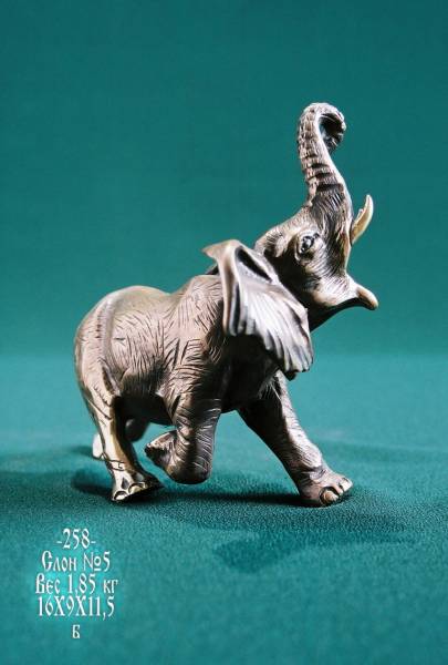 Бронзовая статуэтка Слон с поднятым хоботом №-5