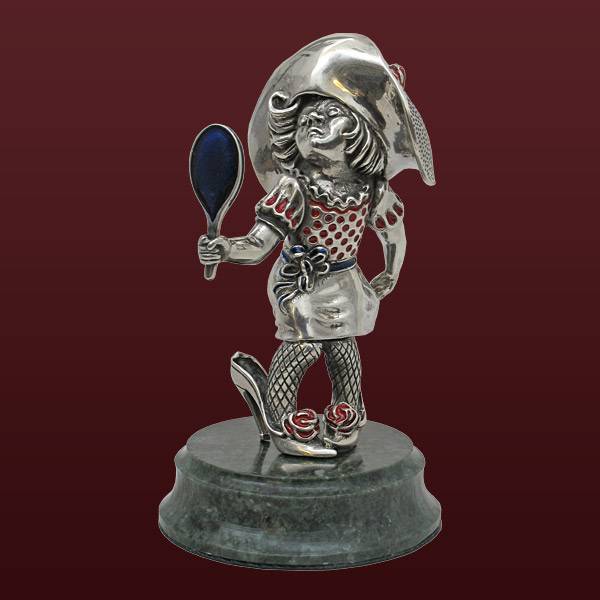 Серебряная скульптура Модница(снято с производства)