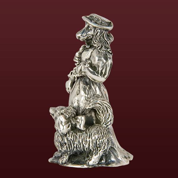 Серебряная скульптура Дама с собачкой(снято с производства)