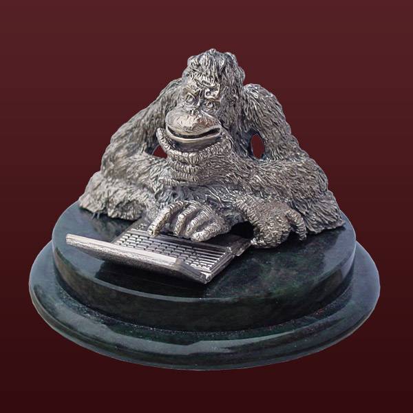 Серебряная скульптура Обезьяна-умник(снято с производства)