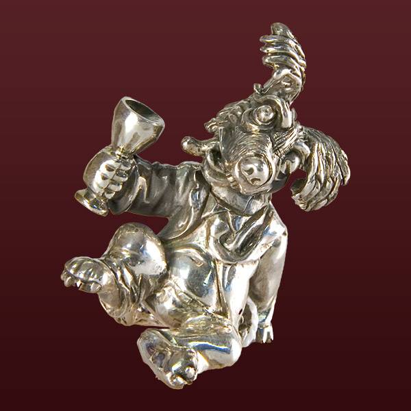 Серебряная скульптура Собака с рюмкой(снято с производства)
