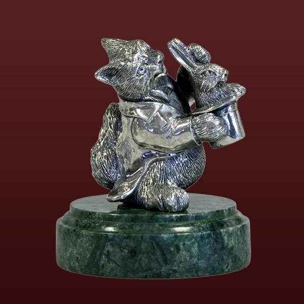 Серебряная скульптурная миниатюра Фокусник(снято с производства)