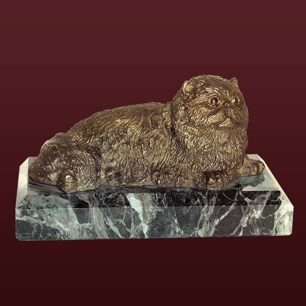 Бронзовая статуэтка Кот персидский на камне
