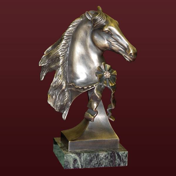 Бронзовая скульптура бюст Лошадь