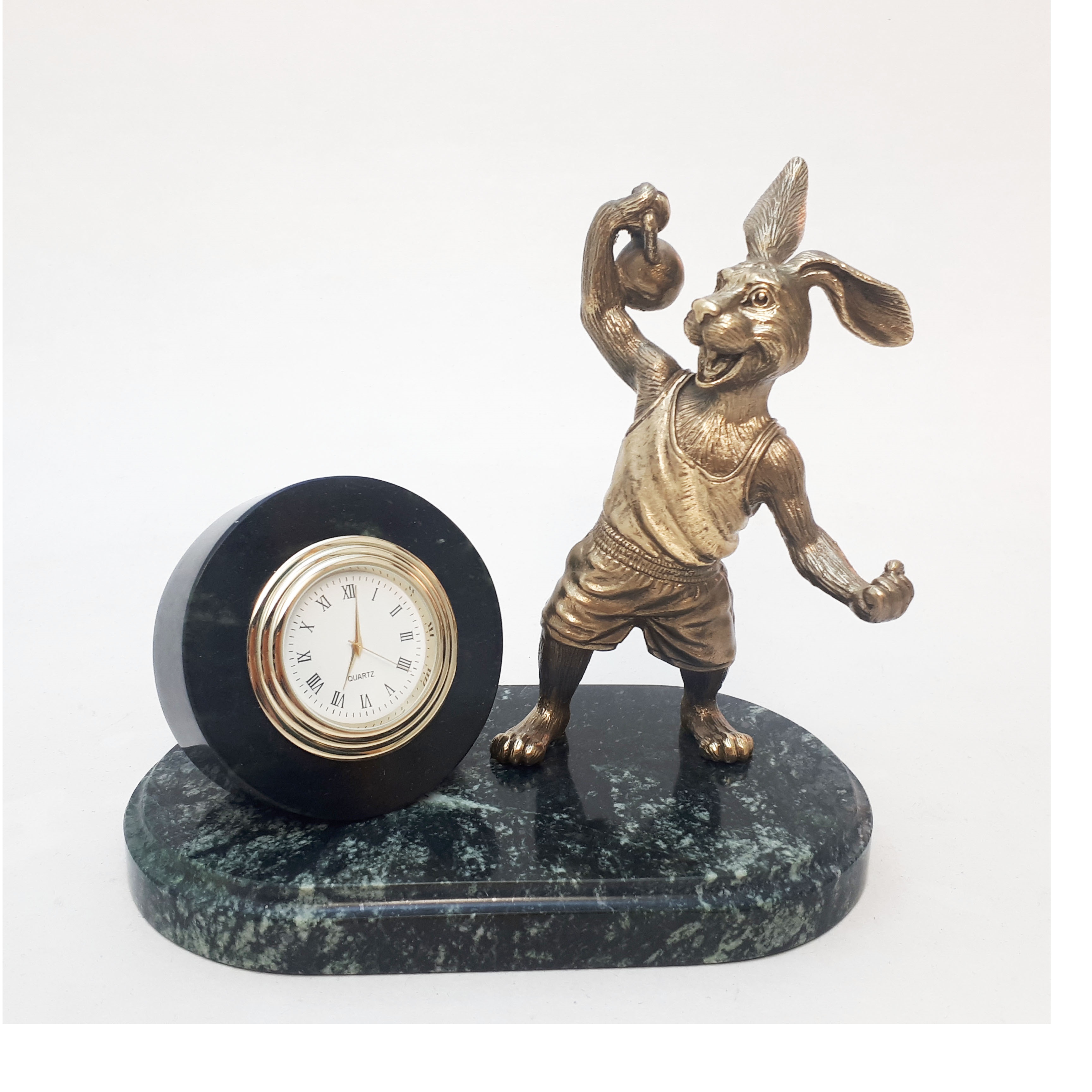 Бронзовые часы Кролик
